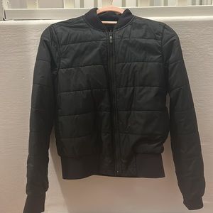LULULEMON BLACK BOMBER XS